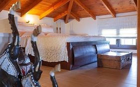 Alcedo Villa